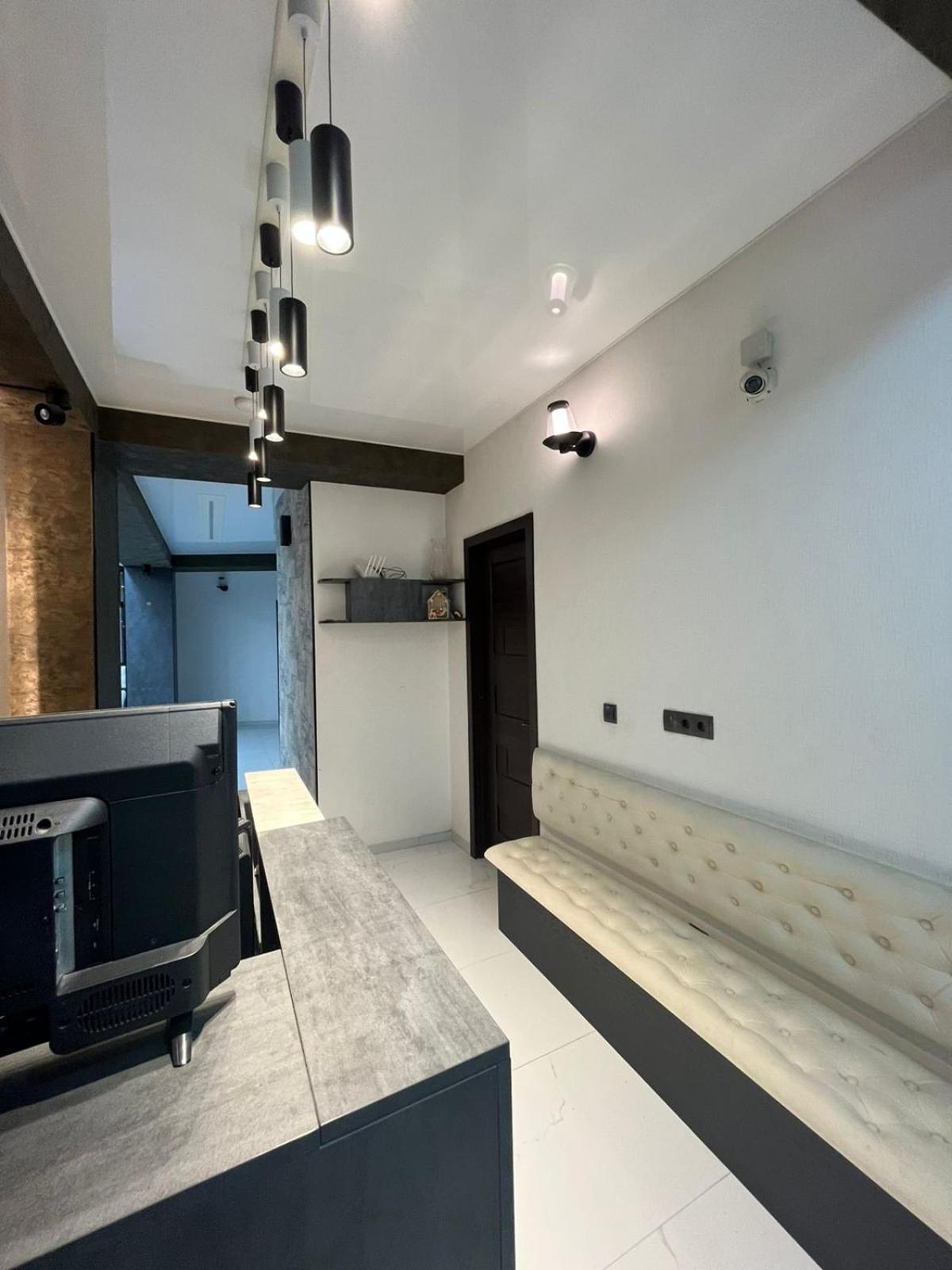 Family Hotel Vere Tower تبليسي المظهر الخارجي الصورة