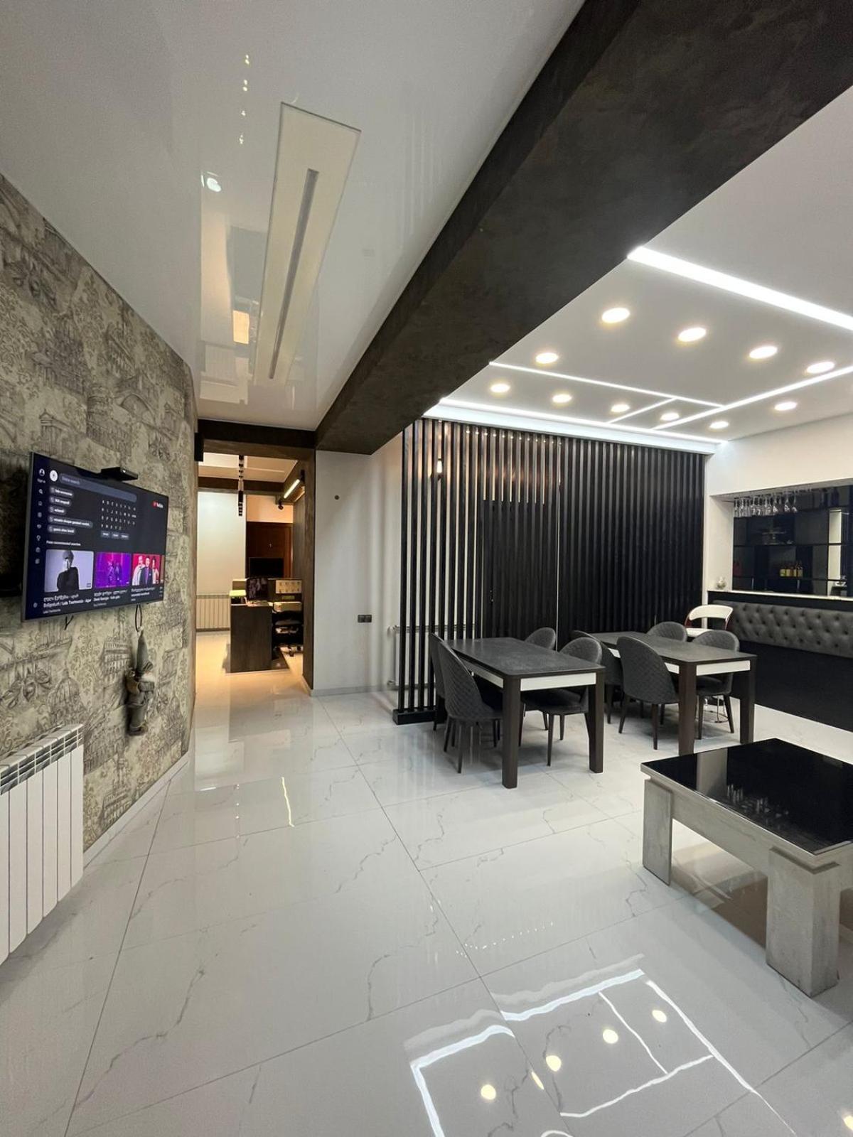 Family Hotel Vere Tower تبليسي المظهر الخارجي الصورة
