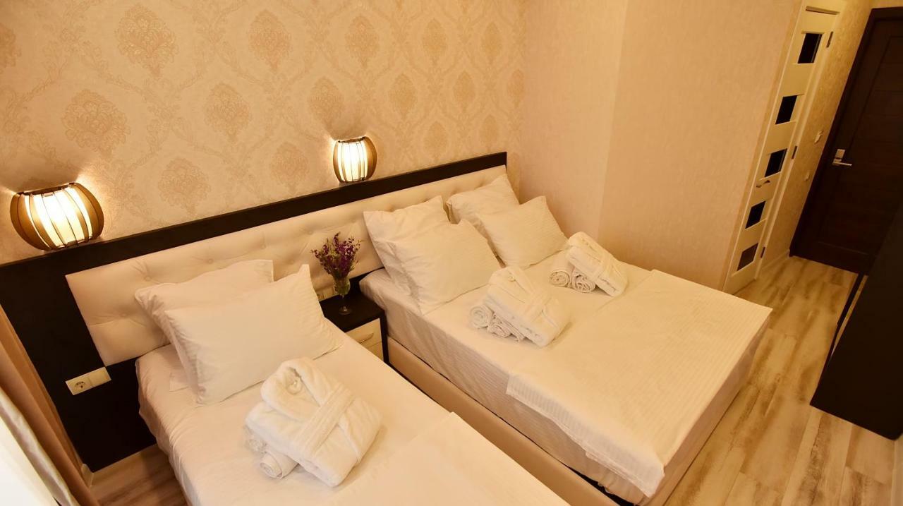 Family Hotel Vere Tower تبليسي المظهر الخارجي الصورة