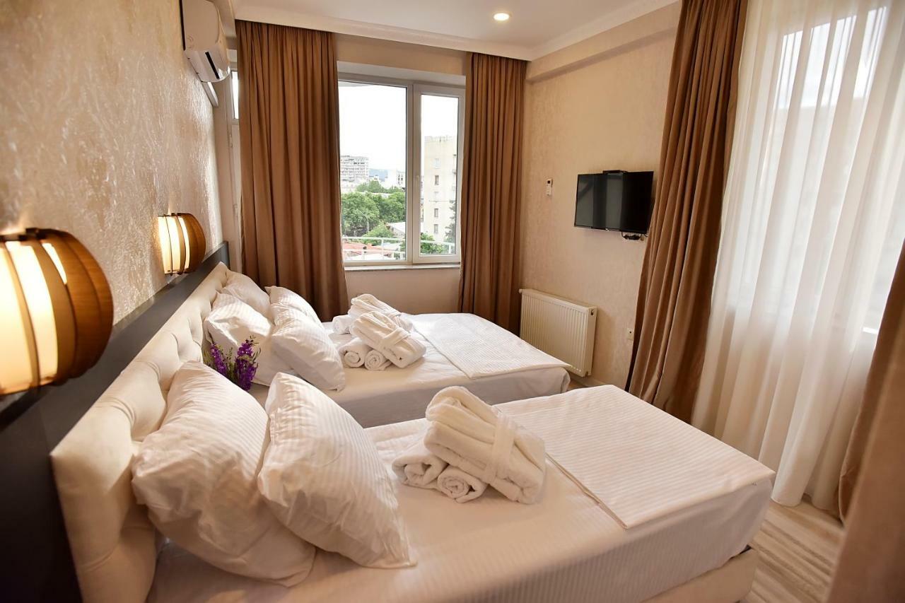 Family Hotel Vere Tower تبليسي المظهر الخارجي الصورة