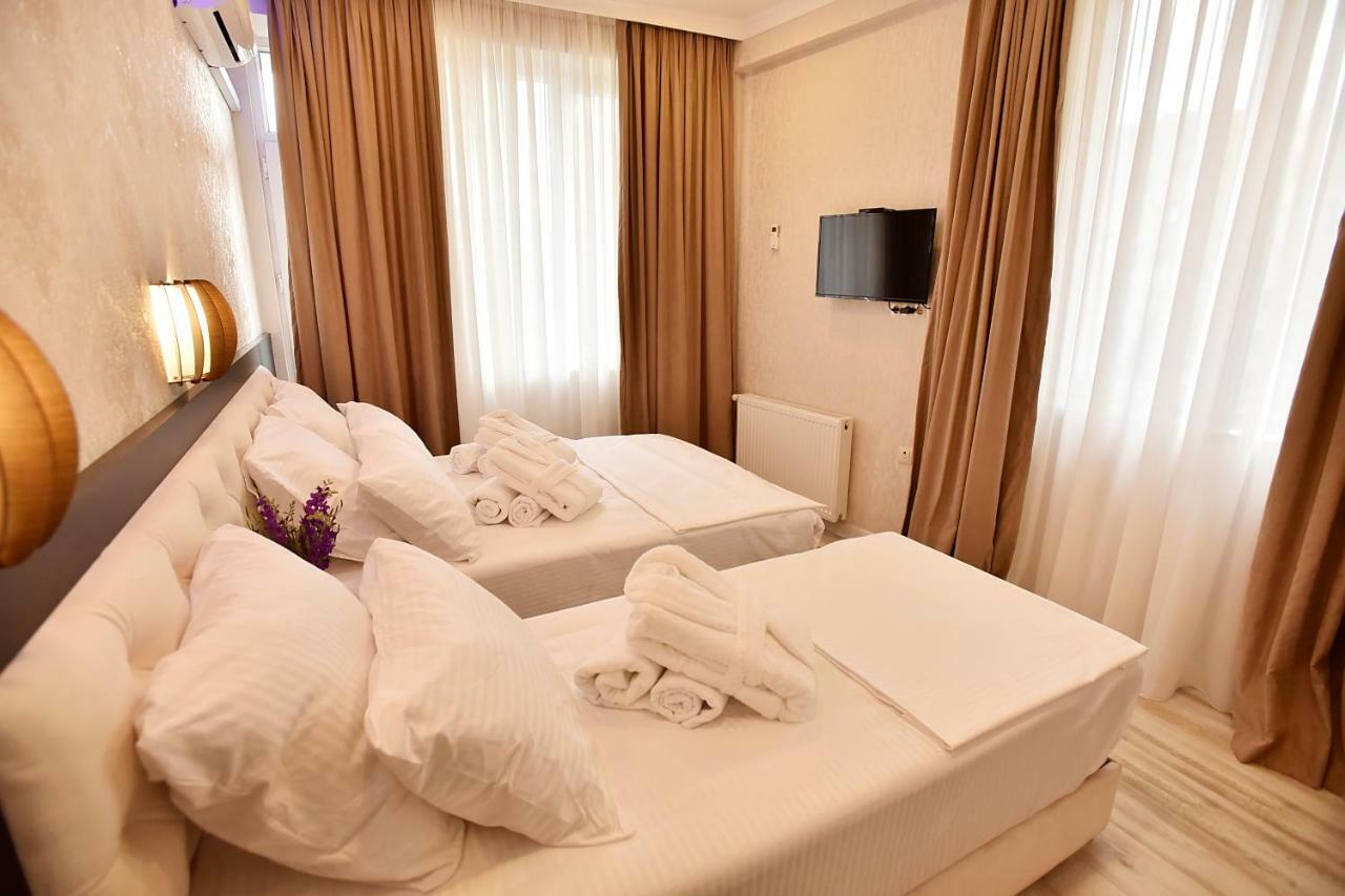 Family Hotel Vere Tower تبليسي المظهر الخارجي الصورة