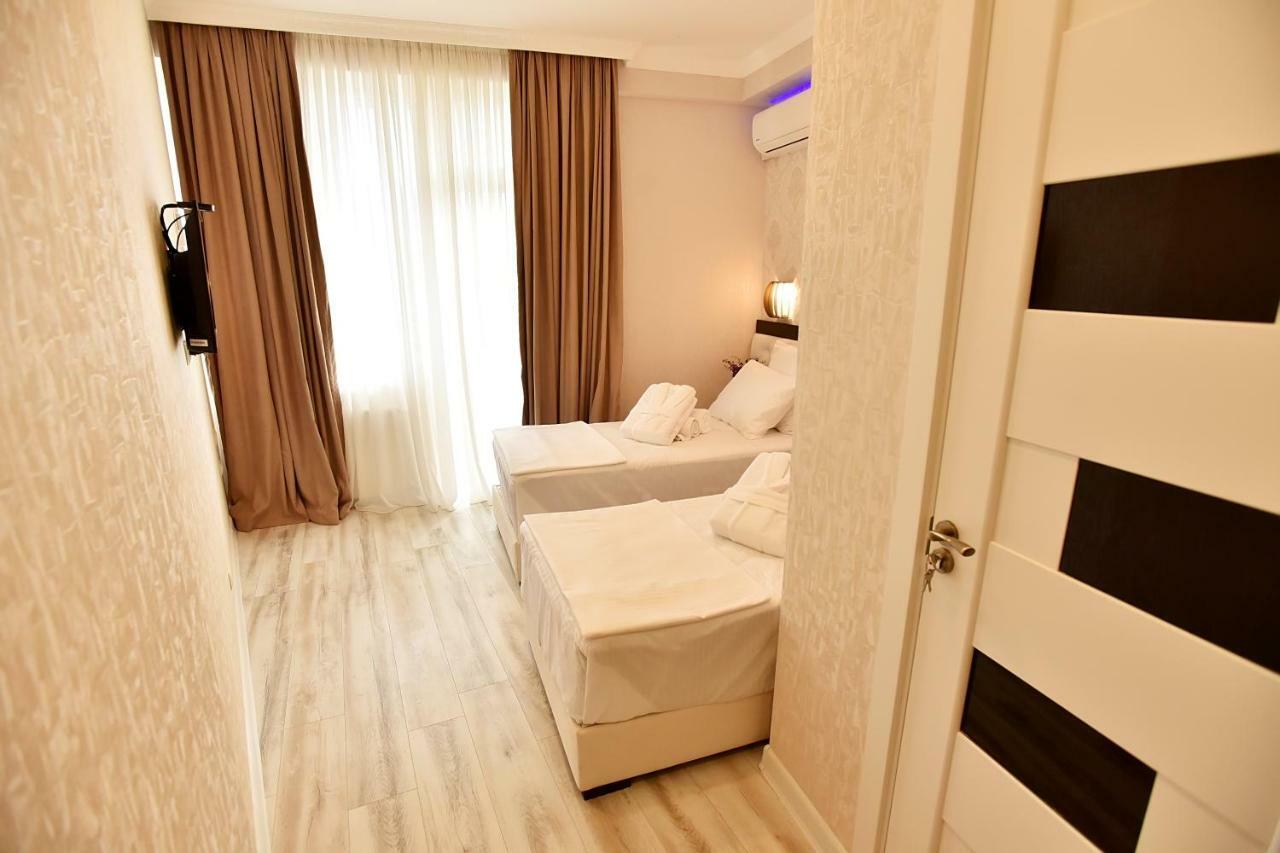 Family Hotel Vere Tower تبليسي المظهر الخارجي الصورة